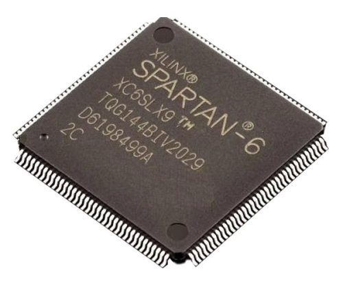 XC6SLX9 2TQG144 Chip